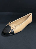 Chanel Women's Tan Size 5.5 Flats